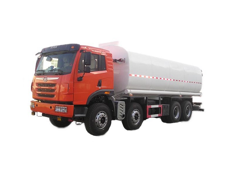 FAW Sky V 8X4 25~30m3 spraying water truck
