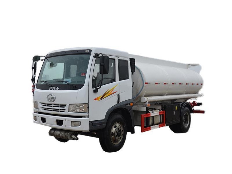 FAW J5K 4X2 transport oil tank truck